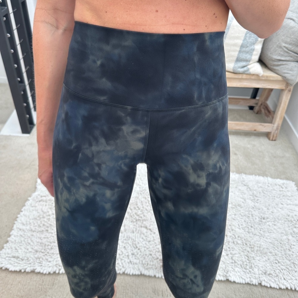 lululemon athletica Black Tie-Dye Leggings - Picture 3 of 10